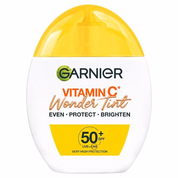 Garnier Vitamin C Wonder Tint SPF50+ Medium Shade for Even Tone 40ml