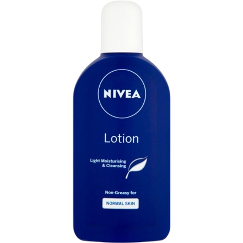 Nivea Light Moisturising & Cleansing Lotion - 250 ml
