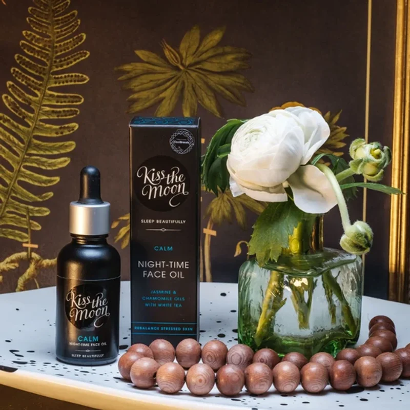 Kiss CALM NIGHT-TIME FACE OIL Rebalance skin with Jasmine & Chamomile